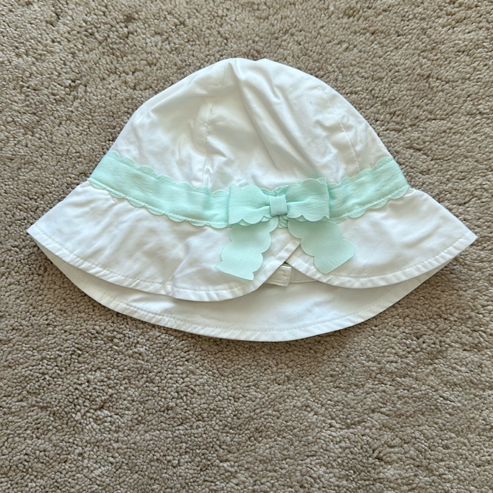 Janie and Jack white sunhat with sea foam green ribbon and chinstrap